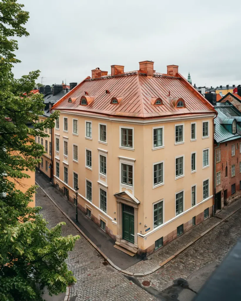 renovering av koppartak p bostadsr ttshus i s dermalm