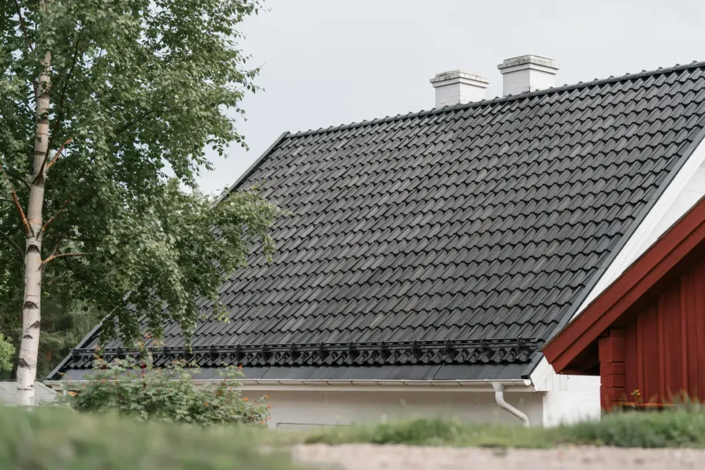 takpappsl ggning p villa i haga sterbitterna